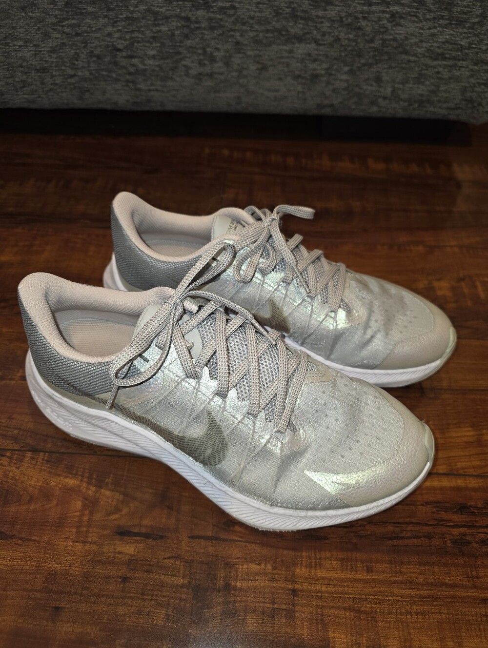 Nike Zoom Winflo Women’s Running Shoe - Light Gray